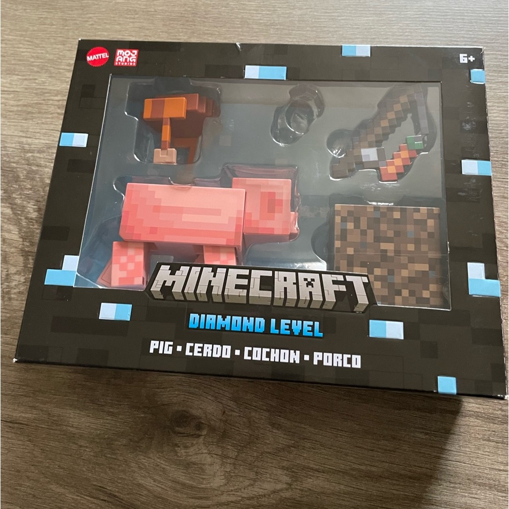 Minecraft ‘Diamond Level’ Pig Figure